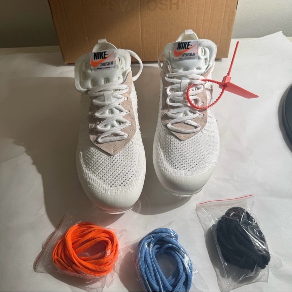 Off-White Nike Air VaporMax w/ Box (Rare) - Picture 4 of 7